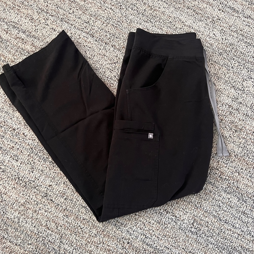 Figs, Kade Cargo Scrub Pant, black